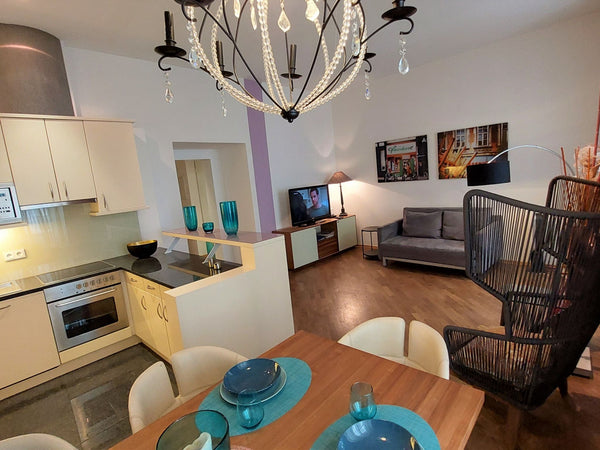 Note: You can directly book the best price if your travel dates are available, a Austria Inner City for 4 persons Entire rental unit vacation rental 24443812