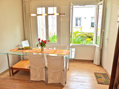 Mon logement est à deux pas de la Tour Eiffel, du Champ de Mars, de l'Hôtel des  Paris, France Appartement calme et lumineux, au coeur de Paris Entire rental unit vacation rental 15983145