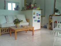 Mon logement est proche de  la jolie place Ste Marthe,   avec bars et restaurant  lumineux plein sud vue sur les toits Entire rental unit vacation rental 13835377