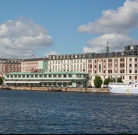 120 m2. <br />Great location in central Copenhagen. 40 meters to the harbour and Copenhagen, Denmark 120 m2 newly renovated (2018) next to the harbour Entire rental unit vacation rental 25938137