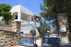 Traditional house with large and beautiful garden, large courtyard and two terra Athens, Greece Traditional House in Galissas - Σπίτι στον Γαλησσά Entire home vacation rental 19263468