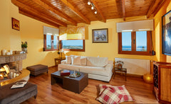 With attention to detail so it can comfortably accommodate 4 to 5 people, the ap Heraklion, Greece Stylish pool side apartment with stunning sea view Entire serviced apartment vacation rental 1882431