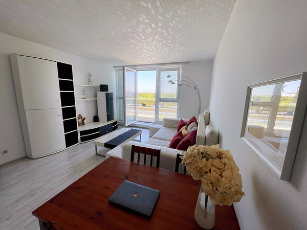 It’s a very quiet area near the Danube river, not in the city center.<br />The w Vienna, Austria Schöne Wohnung mit Dachterrasse Entire condo vacation rental 624475826720847947