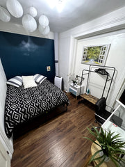 Super quiet room in the heart of Hells Kitchen.<br />It features all the ameniti New York, NY Rental unit in New York · ★4.61 · 1 bedroom · 1 bed · 1 shared bath Private room in rental unit vacation rental 960892946464428434
