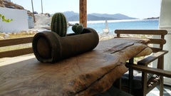 The house is in the beach Άγιος Νικόλαος. It is renovated since 2017. The white   Agios Nikolaos house Cycladic home vacation rental 33130117