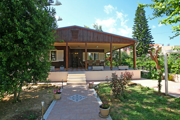 Discover tranquility and relaxation by the sea in this beautiful cottage situate Chania, Greece Tranquil 3-bed seaside cottage Entire home vacation rental 3012258