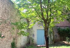 Lumineux, spacieux et confortable appartement situé à deux pas de la Place Flage Ixelles, Belgium Appartement Ixelles/Louise avec jardin Entire rental unit vacation rental 47399423