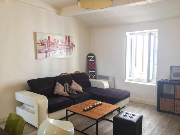 Joli appartement de 75m2 au cœur de la Croix-Rousse, quartier des artistes surpl  Spacieux 75m2 au coeur de Croix Rousse Entire rental unit vacation rental 21619952