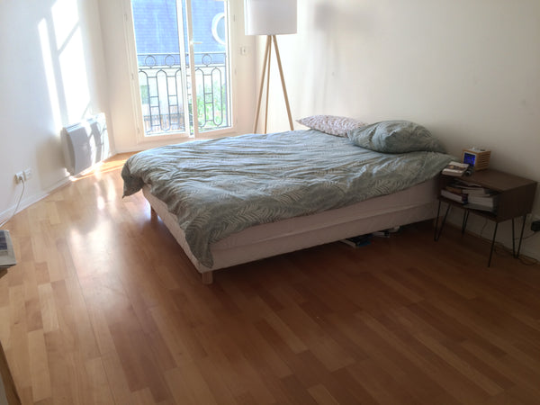 Super quiet and sunny room in the lovely canal saint Martin neighbourhood! <br / Avignon, France Super sunny and quiet room - Canal saint Martin Private room in rental unit vacation rental 18049552