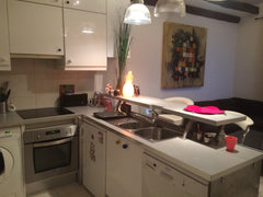 Très beau 2 pièces atypique avec 3m50 de hauteur sous plafond et poutres apparen Paris, France Charmant 2 pièces Beaumarchais Entire rental unit vacation rental 7192181