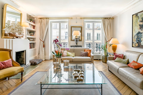 Boasting chevron wood floors, refined furnishings, and heaps of natural light, t Paris, France Sophisticated Gem in the Heart of Paris Entire rental unit vacation rental 8707396