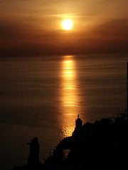 The famous Oia sunset is the star of this home. You will not believe the view as Greece CanavaView Sunset-by Thireon Cave vacation rental 6209688