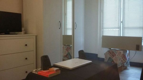 Mon appartement est simple mais tout s'y trouve. Salle de bain, Toilette, Cuisin Paris, France Simple et Pratique Entire rental unit vacation rental 9816512