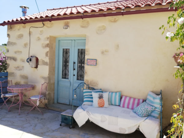 Little house full of charm, sympathetically renovated in 2016  keeping its origi  Little renovated stone house AMA no. 00000087672 Tiny home vacation rental 24323412