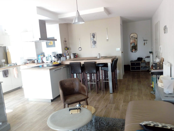 Appartement 63 m2 dans résidence  calme au premier étage sans ascenseur avec pla Taillan-Médoc, France Appartement avec grande terrasse exposition sud Entire condo vacation rental 48252080