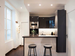 Un véritable cachet se dégage de ce 2 pièces en souplex. Le premier niveau, disp Paris, France Eiffel Tower charming flat Entire rental unit vacation rental 5973549
