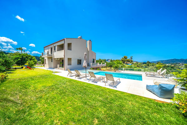 Villa Florentina Chania is a new luxury retreat in the exclusive and quiet area  Chania, Greece Villa Florentina Chania, Peaceful Location Entire villa vacation rental 711341759956055321