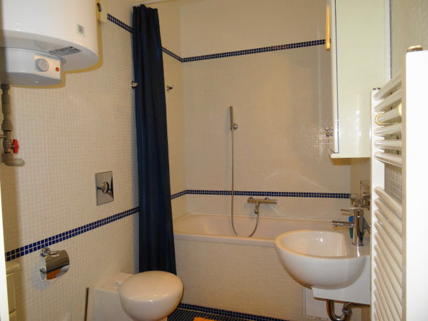 Mé ubytování se nachází v samém centru Prahy. V pěší dostupnosti jsou všechny pa  studio Jitka Entire rental unit vacation rental 43874296