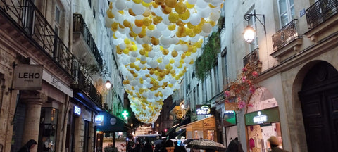 Bonjour, je vais en vacances, Je mets donc mon logement à disposition d’autres v Paris, France Studio avec mezzanine Entire rental unit vacation rental 22457773