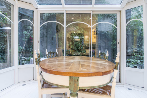 Apartment 80 m2, Parisian style, very bright, renovated with private garden and  Paris, France Apart with patio and winter garden Entire rental unit vacation rental 2750782