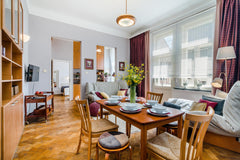 Our centrally located, cosy apartment is suitable up to 6 people. Great for grou Hlavní město Praha, Czechia APT in OLD TOWN Prague Netflix by Michal&Friends Entire rental unit vacation rental 47896366