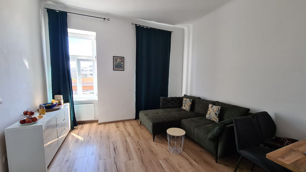 Die Wohnung befindet sich in der Nähe vom Schloss Belvedere und für abendliche S  Wohnung nahe Zentrum in Wien Entire rental unit vacation rental 691717757470878673