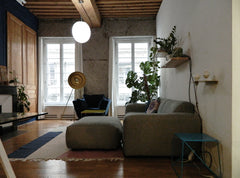 Bienvenue dans un grand appartement de 1850 typique des pentes de la Croix-Rouss Lyon, France Appartement Canut rénové à 2 pas des Terreaux Entire rental unit vacation rental 28003654