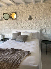 Private room located in a traditional cycladic villa, just 2kms from the town of  Room with pool and private entrance- Anemos, Tinos Private room in guest suite vacation rental 50353009