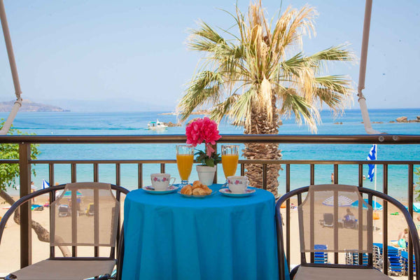 On the Beach<br />City Center Luxury<br /><br />Anika three bedrooms, two bathro Chania, Greece Anika Apartment Entire rental unit vacation rental 17938364