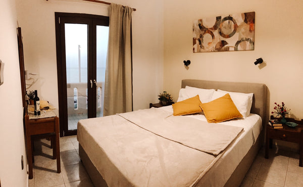 Anthoula Apts is a complex of 3 fully furnished apts set by the beach. We are lo Nea Alikarnassos, Greece Anthoula Apartments Entire rental unit vacation rental 50965208