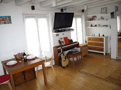 <b>The space</b><br />Look at my charming and cosy apartment if you are planning Paris, France Cosy with Jacuzzi - Canal St.Martin Private room in rental unit vacation rental 224807