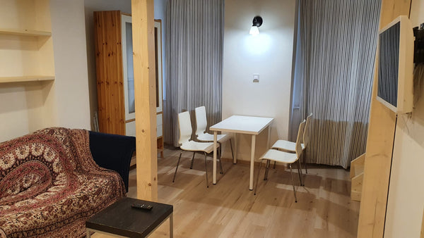 We offer a studio apartment for rent in great location, 5 minutes from the natio  Studio apartment close to national theatre Entire rental unit vacation rental 44467769
