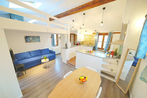 Bel appartement rénové proposant 6 couchages, en plein centre de Lyon dans le qu Lyon, France Le Fernand-Vue panoramique-Sathonay-Terreaux Entire rental unit vacation rental 49621465