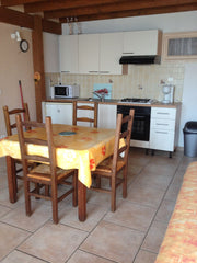 Appartement situé à cinq minute du centre ville avec tram <br />Accès aux commer  Indépendance 40m2 à 5 minute du centre ville. Entire guesthouse vacation rental 37450548