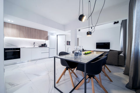 A double apartment with modern décor which can accommodate up to 6 persons.<br / GR Heritage 404/Luxury Two Bedroom Entire serviced apartment vacation rental 35104418