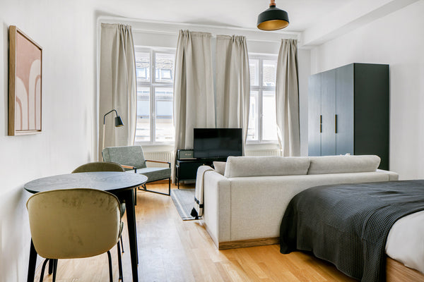 Feel at home wherever you choose to live with Blueground. You’ll love this charm Vienna, Austria Josefstadt Studio w/ Elevator, nr bars, Metro U6 Entire rental unit vacation rental 51460073