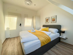 Only 650 meters from Vienna’s busiest main train station “Wien Hauptbahnhof” and  Dreamy Room Hauptbahnhof - Air conditioned Entire rental unit vacation rental 48933658