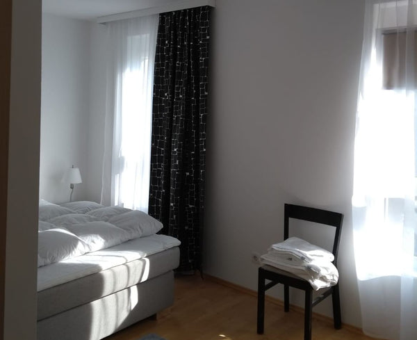 Quiet, warm and cozy room in a modern apartment in Vienna. Great location 7km fr Vienna, Austria Your home in Vienna | bright room with U4 +Parking Private room in rental unit vacation rental 37731370
