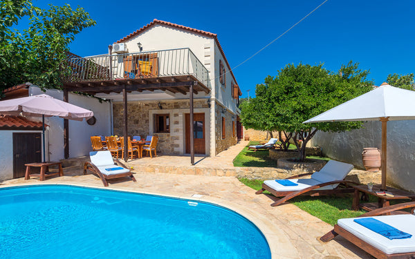 Villa Manolis is a traditional 3-bedroom villa with a private pool, located in t Chania, Greece Villa Manolis, 3 BD, pool, great hospitality Entire villa vacation rental 8259800