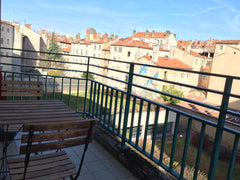 Charmant T2 de 54m² dans immeuble récent, au cœur du 9ème arrondissement de Lyon Lyon, France Appartement cosy & lumineux de 54m² Entire rental unit vacation rental 9162885