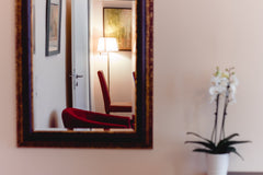 Doppelzimmer mit hochwertiger Ausstattung und hellem Bad in 2. Stock erwartet Eu Vienna, Austria Schönes Doppelzimmer mit hellem Bad - nahe Öffis Private room in rental unit vacation rental 52505927