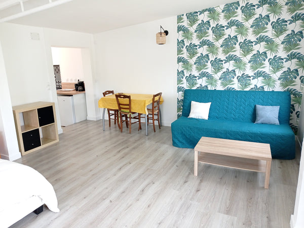 Ce studio calme et privatif dans un quartier résidentiel verdoyant vous attend p Pessac, France Studio à Pessac 