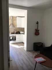 Idéalement situé, endroit calme et à 100m du Tram B (Barrière St Genès). <br />V Bordeaux, France Chambre avec jardin barbecue dans petite échoppe Private room in bed and breakfast vacation rental 27473049