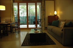 Bienvenue chez nous, dans un appartement en rez de jardin avec garage en plein c  appartement centre avec garage Entire rental unit vacation rental 8959672