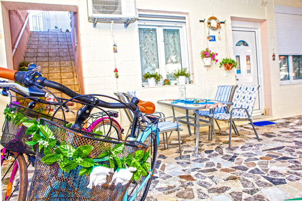 Rethimno Colour Studio is located few meters from the beach. It provides free Wi  OLD - Rethimno Colour Studio with Free Bikes Entire rental unit vacation rental 44240518