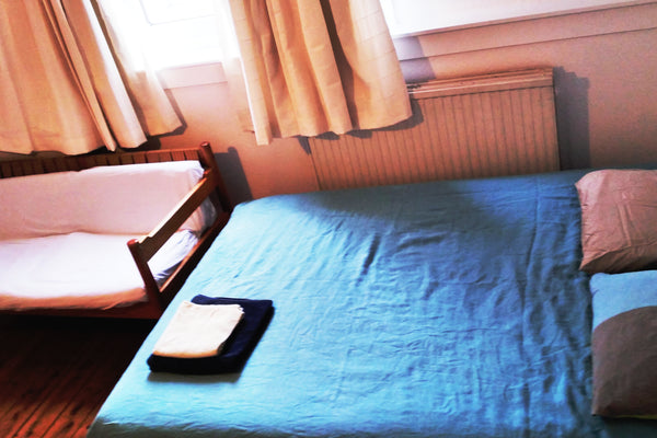 It is a large terraced house in a quiet neighborhood.<br /><br /><b>The space</b  room in the center of Antwerp Private room in townhouse vacation rental 27844982