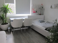 Nur 1 min. von Wien ! -PRIVAT- Mit Liebe renoviert, vermiete nur EIN Zimmer im 1  Designhouse near Vienna Private room in home vacation rental 19856009