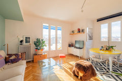 Charmant T2 de 60m2 totalement rénové avec vue imprenable sur la basilique Fourv Lyon, France Charmant appartement vue sur la Saône et Fourvière Entire rental unit vacation rental 28251271