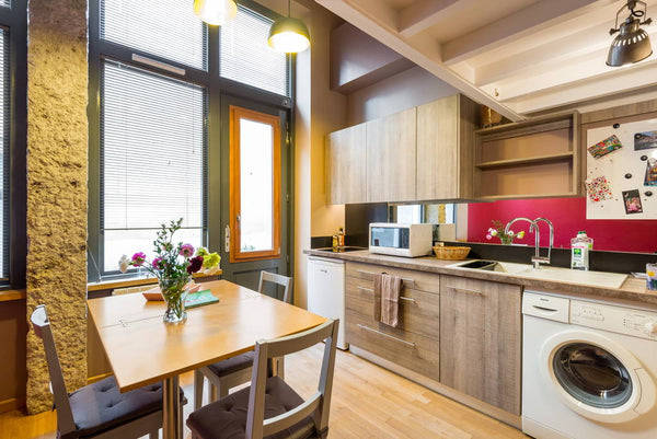 next to the metro Saxe Gambetta in the heart of the lively district of Guillotiè Lyon, France atypical apartment in the heart of the 7th Entire loft vacation rental 13071456
