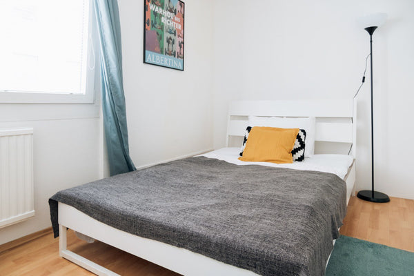 Die Wohnung ist 86m² groß, hat insgesamt 4 Zimmer, eine neue getrennte Küche, ei Vienna, Austria Bright and cozy room in the city center Private room in rental unit vacation rental 678879891908935920